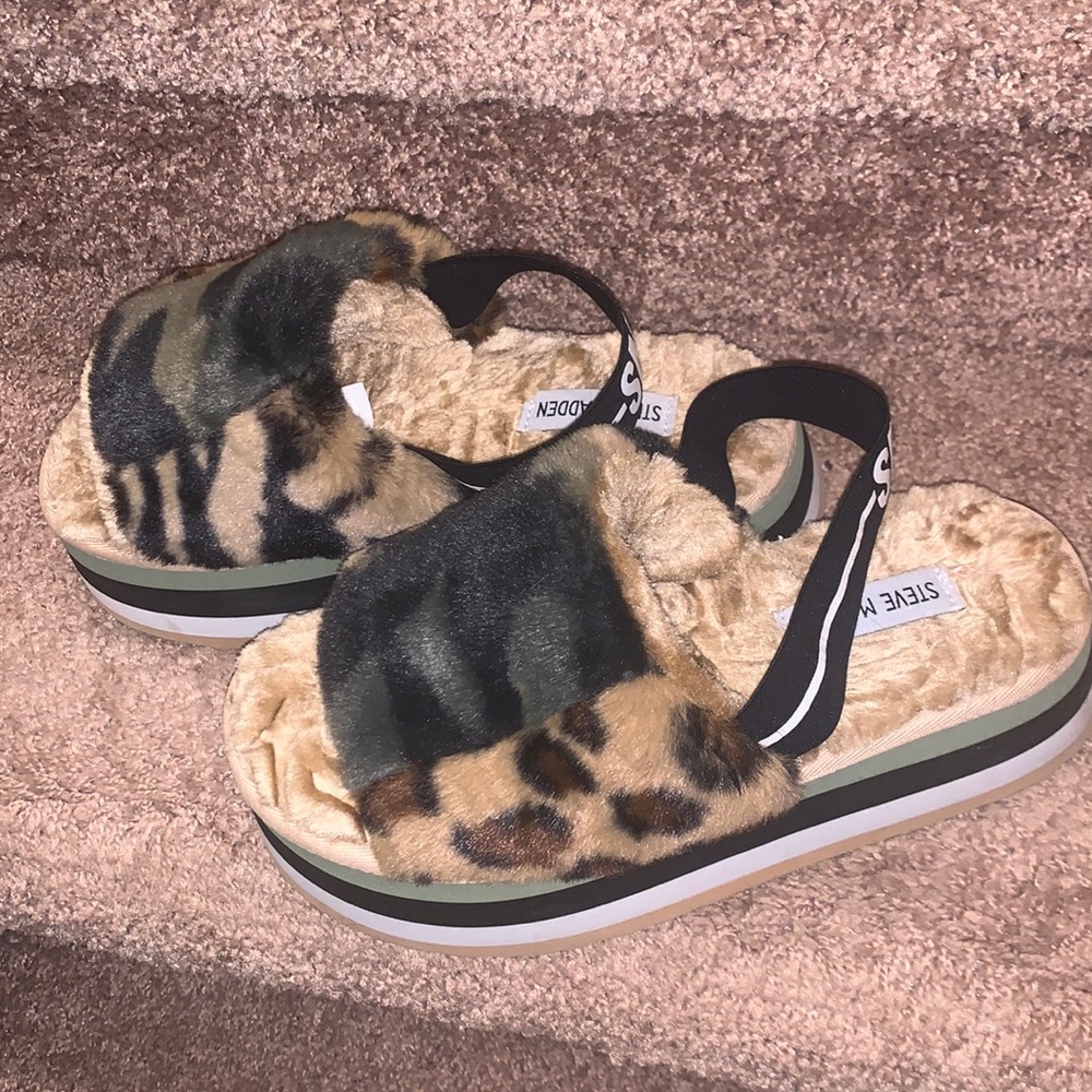 Steve Madden Size 8 - image 1